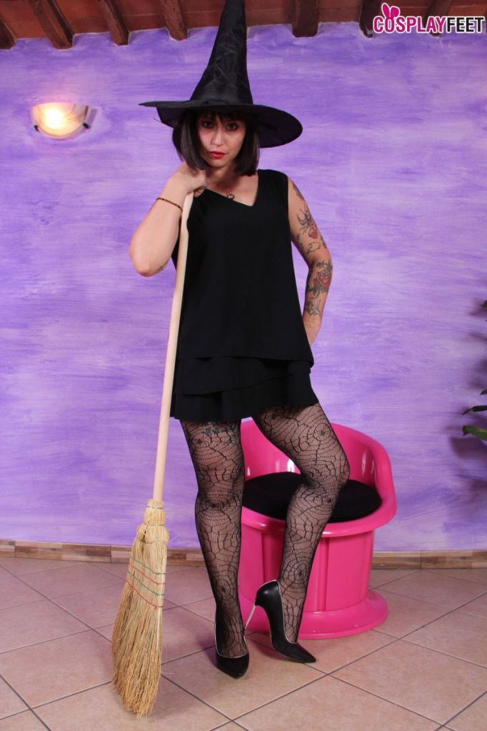 sample pantyhose image