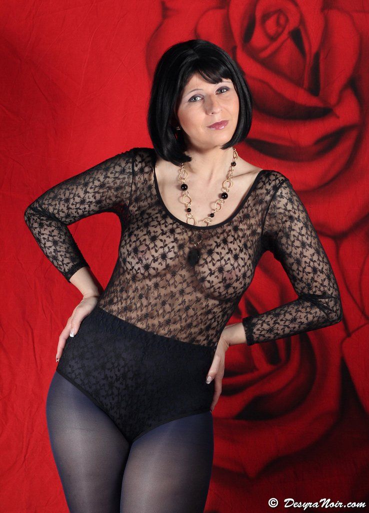 sample pantyhose image