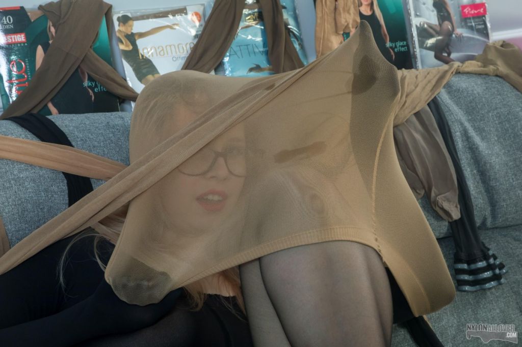 sample pantyhose image