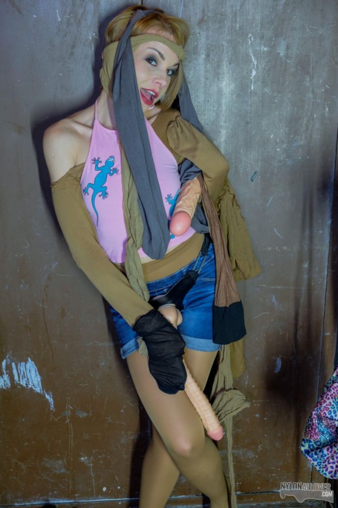 sample pantyhose image