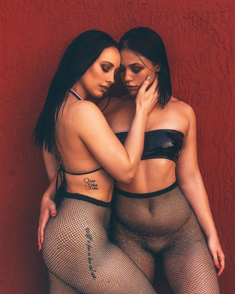 sample pantyhose image