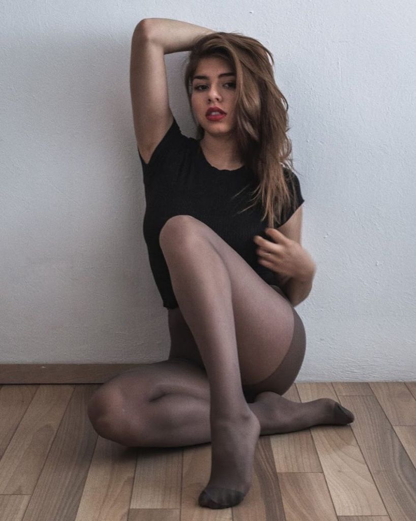 sample pantyhose image