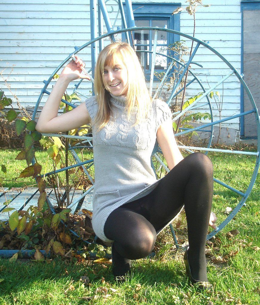 sample pantyhose image