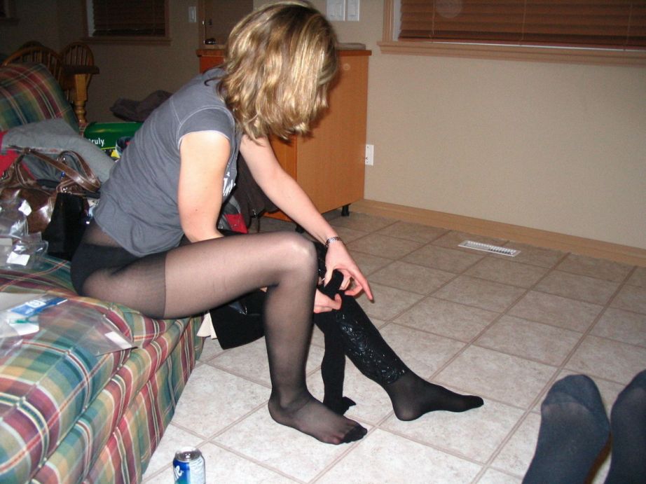 sample pantyhose image