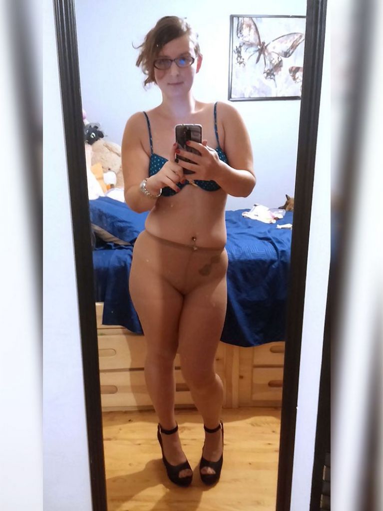 sample pantyhose image