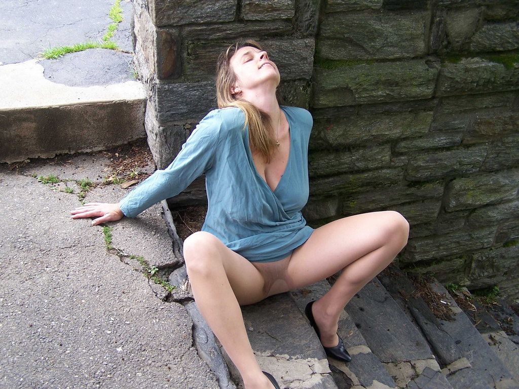 sample pantyhose image