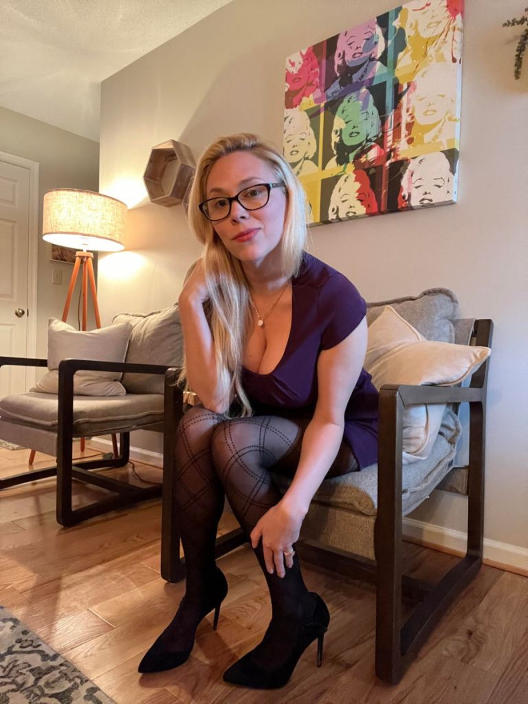 sample pantyhose image