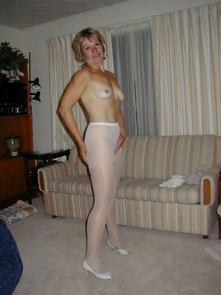 sample pantyhose image