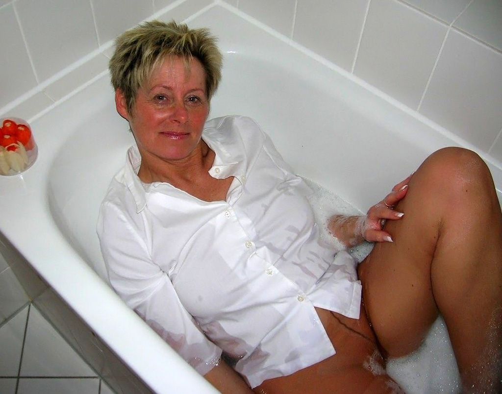 sample pantyhose image