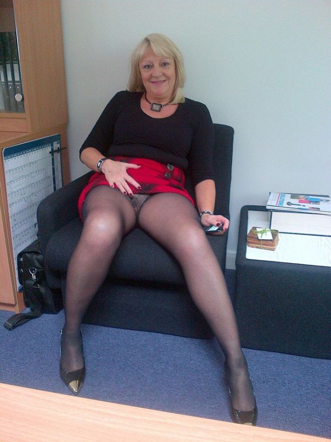 sample pantyhose image